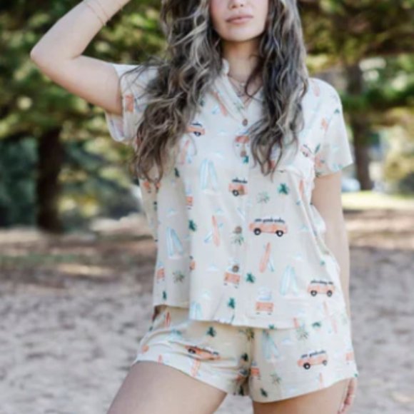 Bambi and Birdie - Ladies Bamboo Mandarin Collar Short Set - CALI. - Picture 1 of 2